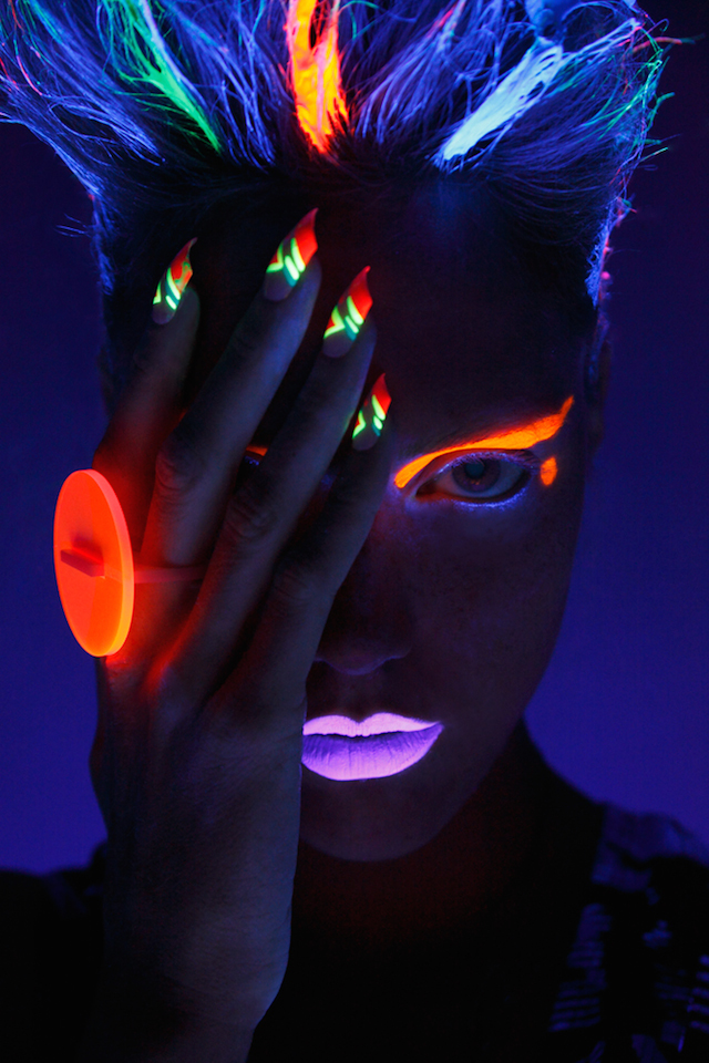 Glowing-Fashion-Photography-12