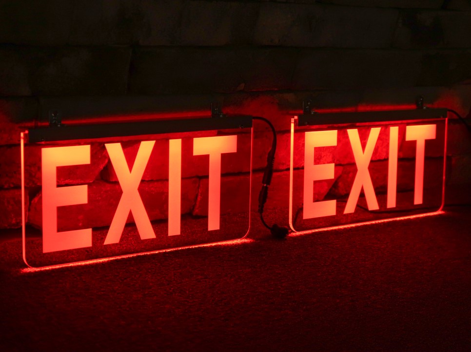 exit, 비상구, 비상등, 아크릴사인, 아크릴조명, 아크릴LED, LED 아크릴, 아크릴, 패널, 조명, 네온, 네온사인