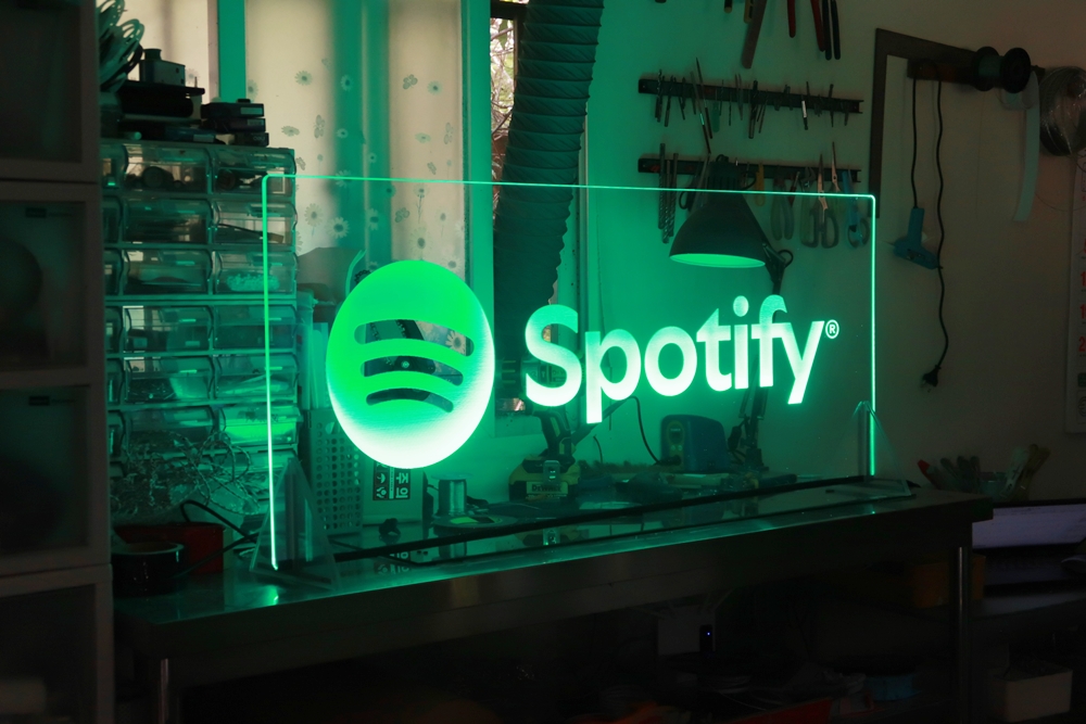 감성적인 실내인테리어를 위해 LED 조명 059소형 아크릴 간판 활용