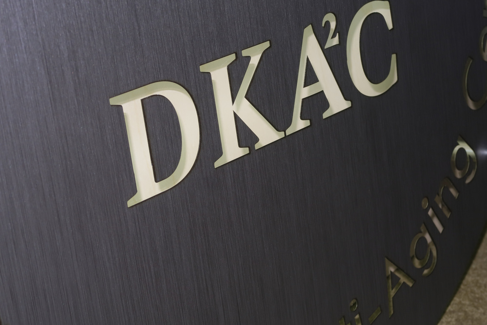 피부과 클리닉 DKA2C 로고사인 디테일 02
