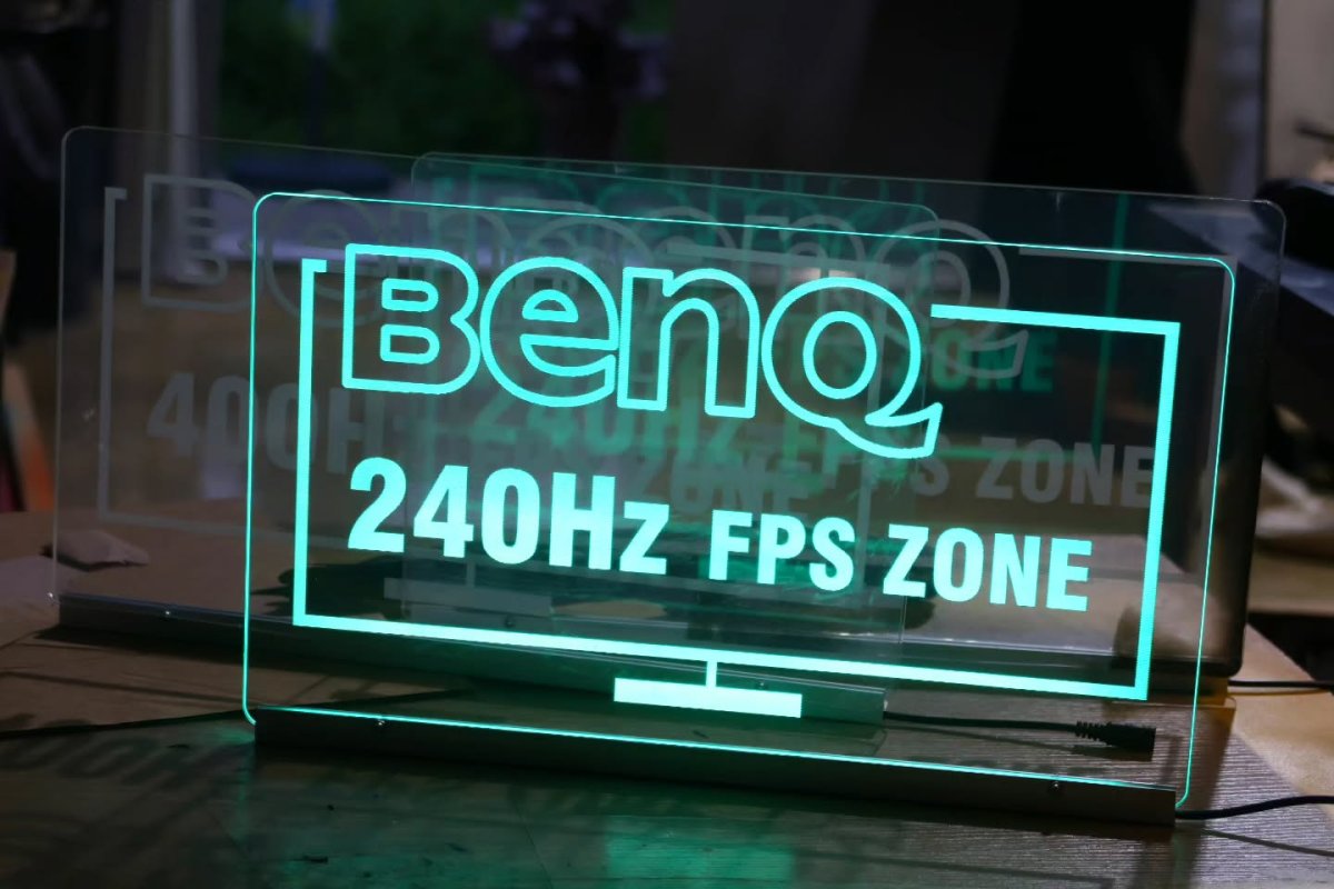 맞춤 간판 - BenQ 240Hz FPS ZONE 모니터 형태